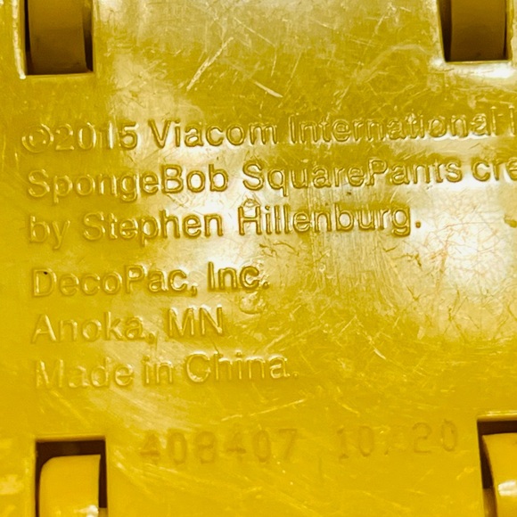 SpongeBob SquarePants Riding Hamburger - Picture 8 of 9